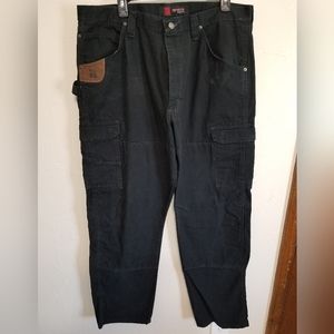 Mens Wrangler Riggs workwear cargo pants. 40x34 Black